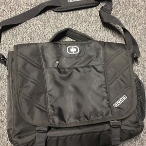 Black crossbody/ messenger bag
